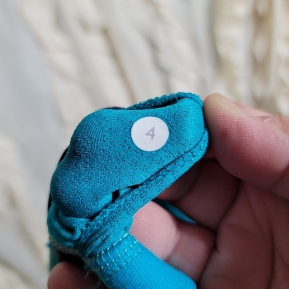 Lululemon No Limits Tank Inkwell Assorted Stripe Surge 4 - Picture 10 of 10